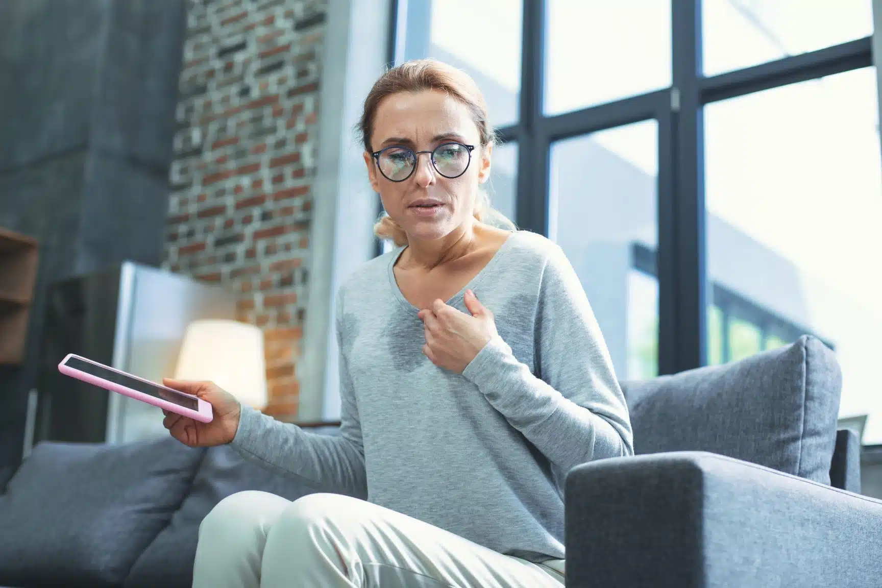 What Are Symptoms of Hot Flashes?